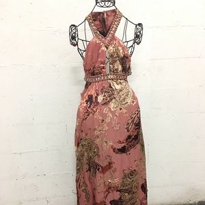 Long Maxi Dress  can be worn for Casual/Evening